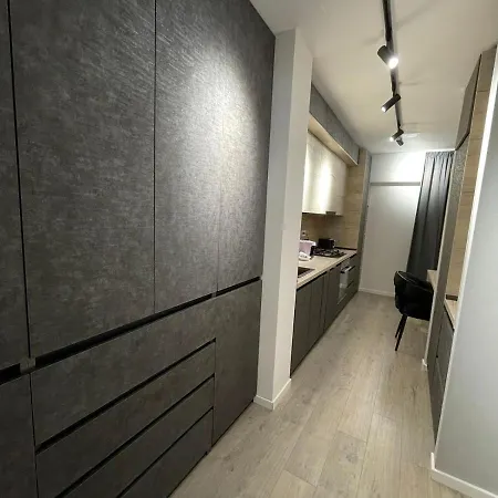 Belvedere Residences Luxury 아파트